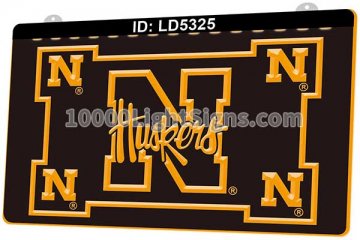 LD5325 Nebraska Huskers N Football Sports