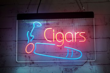 TC1337 Cigars Smoke Shop